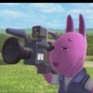 Meet your Posher, Adrian